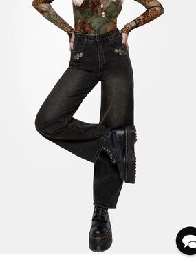 Disturbia Women’s Floral Embroidered Washed Denim Jeans